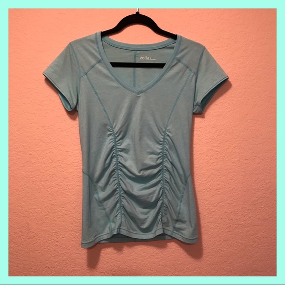 Zella Tops - NWOT. Zella yoga/workout top. Size Medium.